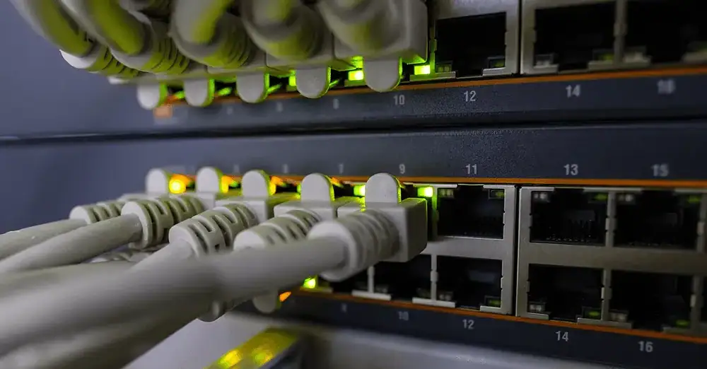 Cómo Optimizar la Red de tu Empresa con Routers y Switches Avanzados Cómo Optimizar la Red de tu Empresa con Routers y Switches Avanzados 6