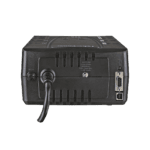 UPS de 825 VA/450 W, Topología Línea Interactiva, Entrada 120 Vca NEMA 5-15P, Tipo Gabinete Compacto, Con 8 Tomas NEMA 5-15R CP825AVRLCDA-LAT-DER-l
