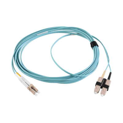 Jumper de Fibra Óptica Multimodo 50/125 XGLO OM3, LC-SC Duplex, OFNR, Color Aqua, 1 Metro (3.28 Pies)