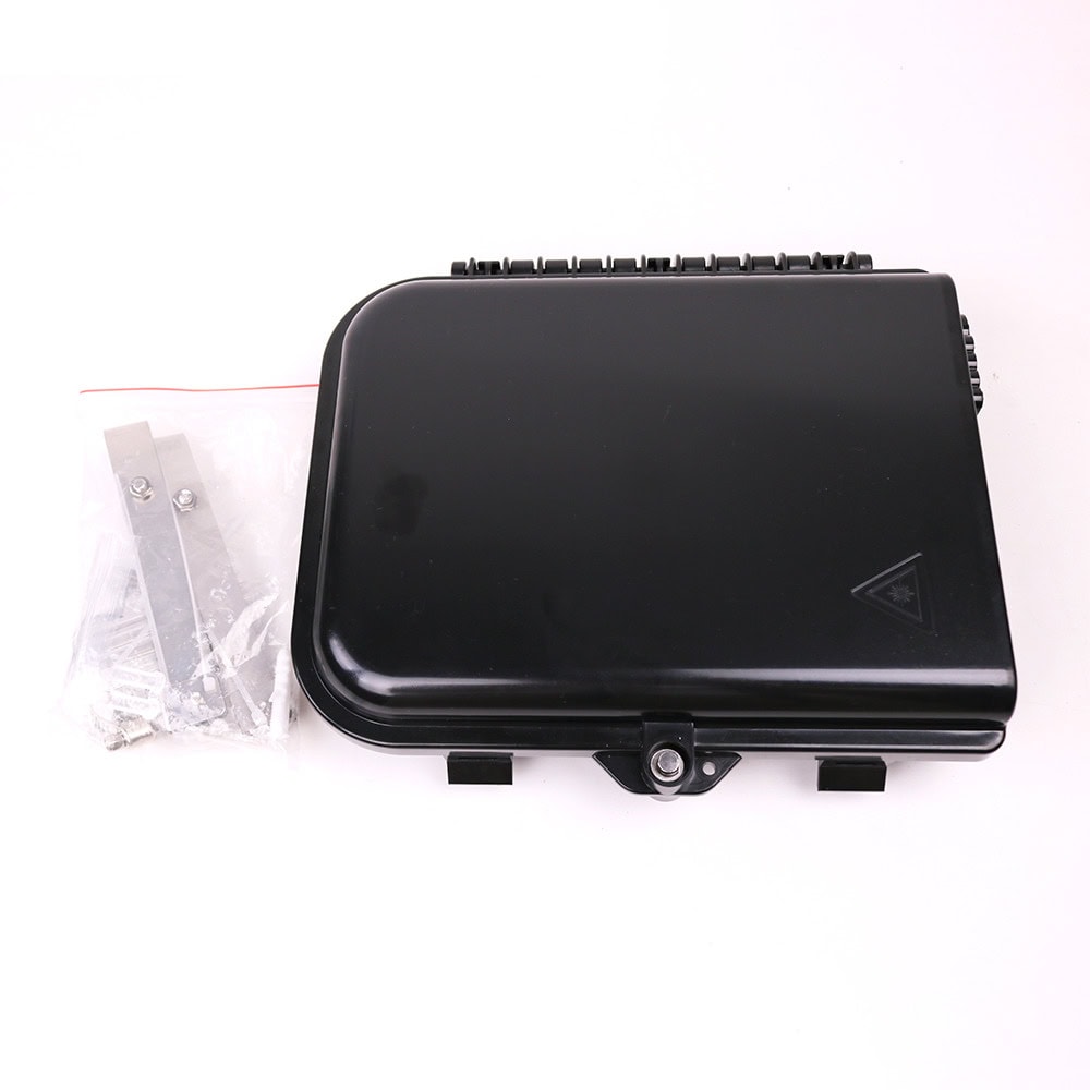 LPFAT083-AD-1-l Cierre de Empalme para 24 fusiones de fibra óptica, Interior/Exterior, 3 Entradas para Cable Ø 6-12mm, con 8 acopladores SC/APC y splitter 1x8 SC/APC Incluido, IP65 LP-FAT08-3 3