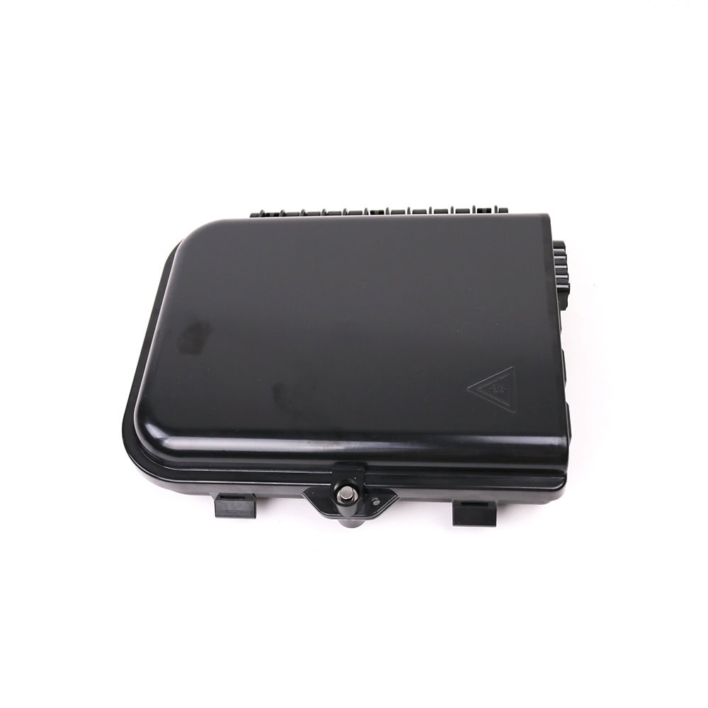 LPFAT083-FRENTE-l Cierre de Empalme para 24 fusiones de fibra óptica, Interior/Exterior, 3 Entradas para Cable Ø 6-12mm, con 8 acopladores SC/APC y splitter 1x8 SC/APC Incluido, IP65 LP-FAT08-3 2