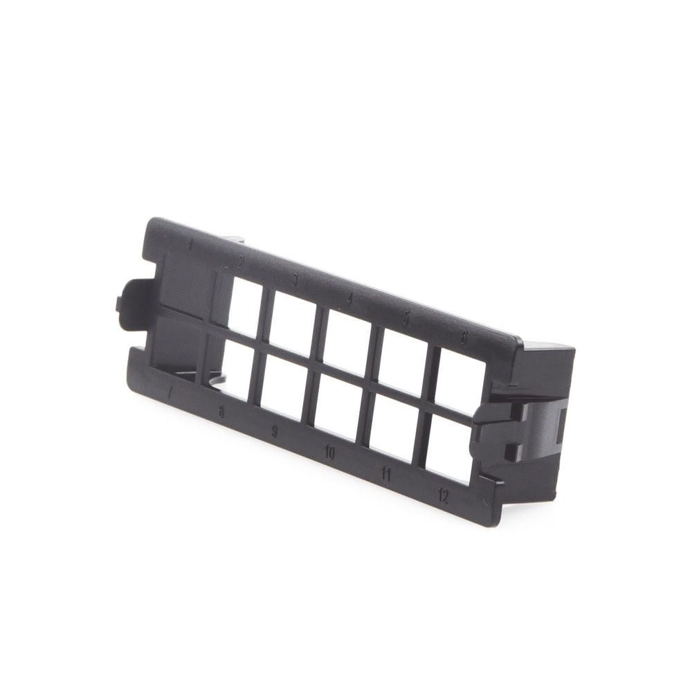LPFOD12-FRENTE-l Placa Acopladora Vacía para Distribuidor de Fibra Óptica LP-ODF-8024, Acepta 12 Acopladores SC Simplex o 12 Acopladores LC Duplex, Color Negro LP-FO-D12 2