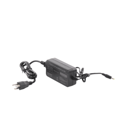 Fuente de poder con Cables de Extensión para Mayor Alcance 12 Vcc / 5 Amperes / Profesional / 0.5 metros a la toma de alimentación / 0.5 metros a la conexión del dispositivo