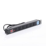 Tomacorriente Horizontal (PDU) de 6 contactos (NEMA 5-15R) + 2 USB para instalación en Rack de 19", 1UR, 125 Vca/ 15 A (THE0040091001001) THTCM6CUSB-AD-3-l