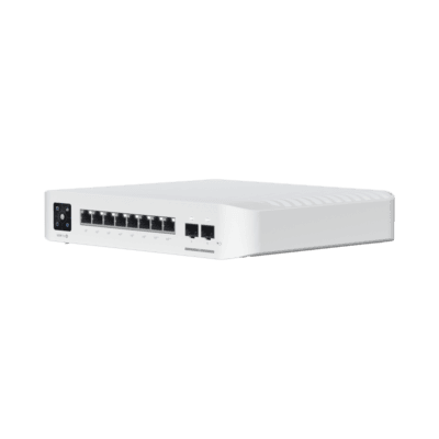 Switch UniFi Pro 8 PoE Administrable Capa 3, 8 puertos GbE / (6) puertos POE+ af/at y (2) puertos POE++ 802.3bt / (2) puertos SFP+ 10G / 120W de presupuesto POE