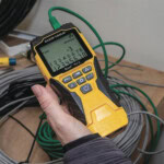 Probador Scout™ Pro 3 con kit de transmisores remotos Test-n-Map™ (Inspección PoE) VDV501853-AD-8-l