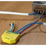 Controlador inteligente inalámbrico WIFI para tiras LED RGB, RGBW/ Nube P2P / Medición de consumo/ Soporta Google y Alexa / 12A lateral_izquierda_0S400-50