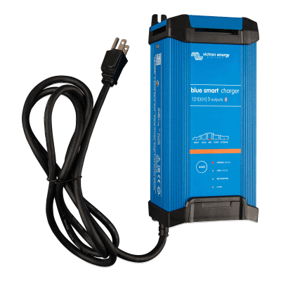 Blue Smart IP22 12/30 / Cargador de Baterías 12V, 30A / Para Ambientes Marinos y Terrestres. /  Bancos de 120 a 300 Ah