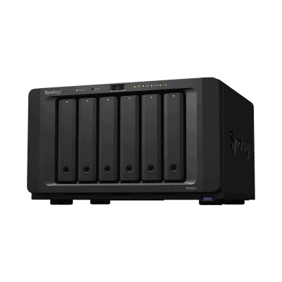 NAS Synology DiskStation DS1621+ | 6 Bahías | Procesador AMD Ryzen V1500B | 4 GB DDR4 ECC | Expansión Hasta 16 Bahías | 2 Ranuras M.2 NVMe | Puerto 10GbE RJ-45 | Compatibilidad RAID | Btrfs | Virtualización | Caché SSD.