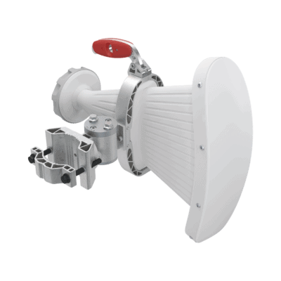 Antena Sectorial Asimétrica de 90° 4900 - 7125 MHz, 15 dBi con soporte mejorado, listas para TwisPort sin pérdida
