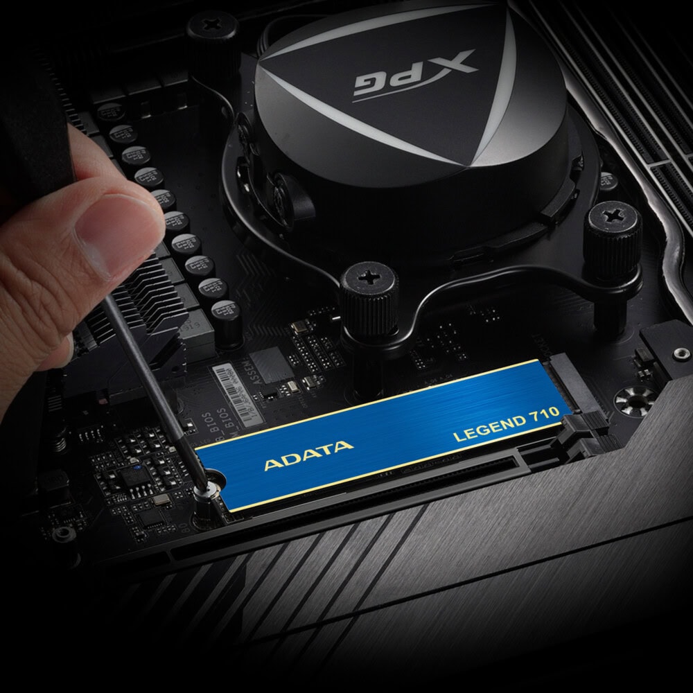 Unidad de Estado Sólido ADATA LEGEND 710 256GB PCIe Gen3x4 M.2 2280, Con disipador de aluminio. ALEG-710-256GCS ALEG-710-256GCS 5