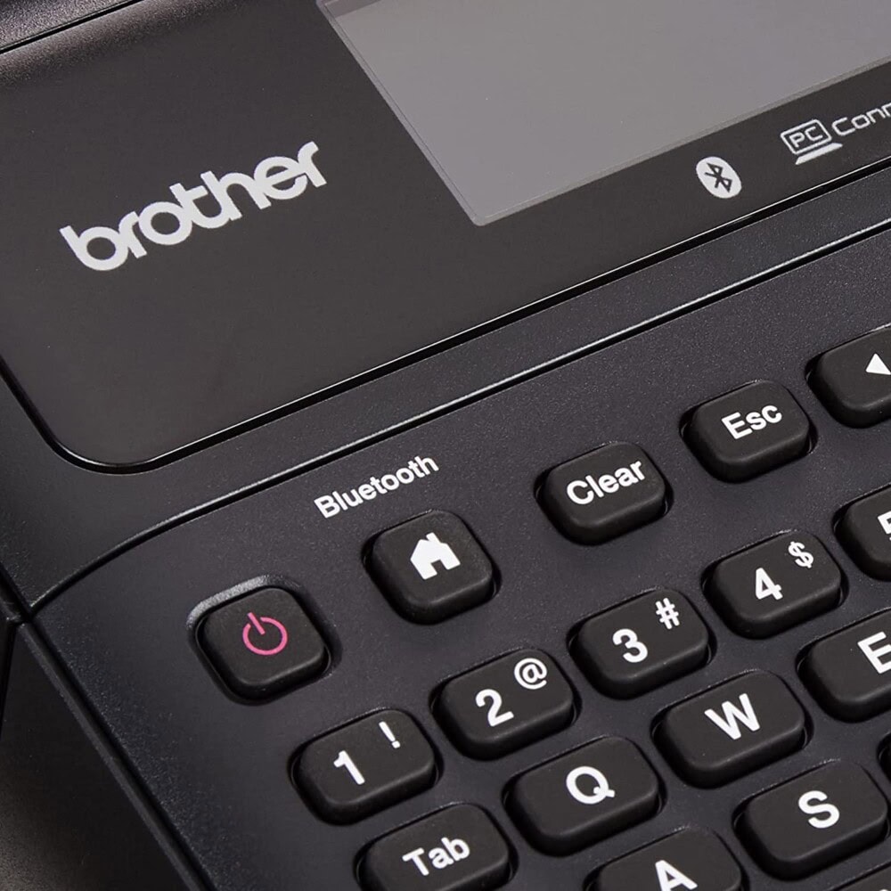 ROTBRT170_4_full Rotulador Brother P-touch PTD610BT, transferencia térmica, Bluetooth, teclado qwerty, adaptador AC, imprime etiquetas laminadas de hasta 24 mm de ancho PTD610BT 5