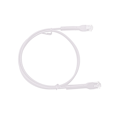 Cable de Parcheo UTP / Cat6A / 20 cm (7.87 ft) / 550 MHz / 10GBase-T / RJ45 Modular / Ultra Slim / Blanco