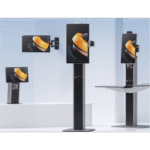 Pantalla Interactiva / 27 Pulgadas / FHD 400 Nits / Multi-Touch Capacitivo / Procesador Octa-Core 2.7 GHz / NFC Integrado / Bluetooth 5.2 / PoE / IP54 frontal_0S400-94