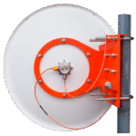 Antena Parabólica MLO de Banda Ultraancha / 4.9-7.2 GHz / Ganancia 30 dBi / Dual Slant 45°-90° / 2 ft (60 cm) / Conector Dual N-Hembra / Incluye Jumper N a RPSMA / Radomo de Fibra de Vidrio lateral_izquierda_0S400-4