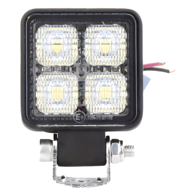 Luz de Trabajo LED / 800 Lúmenes / 4 LEDs 10 W / Alcance 75 m (246.1 ft) / 12-24 VCD / IP67 e IP69K