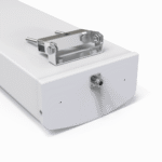 Antena Sectorial para Exterior / 1710-2190 MHz / Ganancia 18 dBi / Ancho de Banda 480 MHz / VSWR ≤1.5 / Potencia 200W / IP65 / Viento 60 m/s adicional_2S1000-7